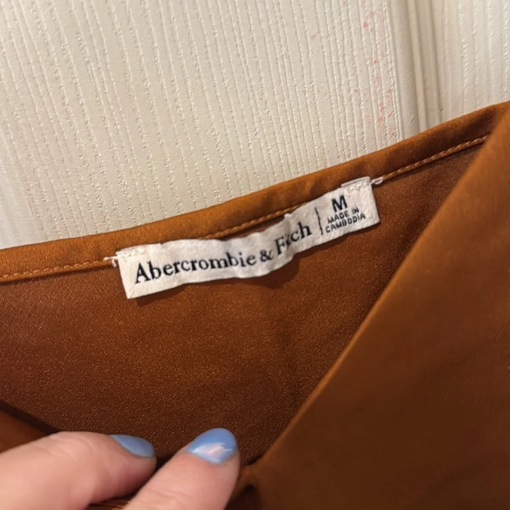 Abercrombie & Fitch satin cami, medium - Picture 4 of 7